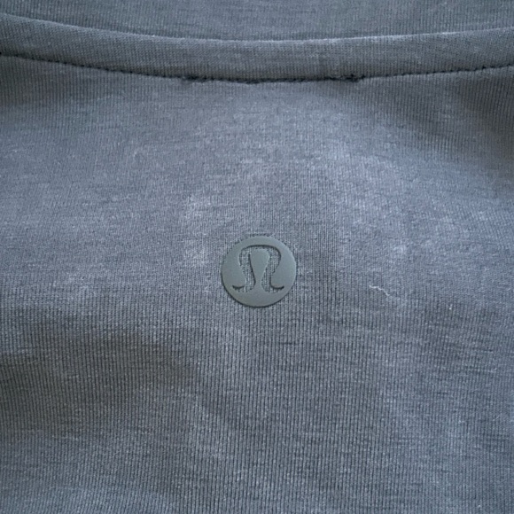 NWT lululemon softstreme 1/2 zip size 6 - Picture 4 of 11